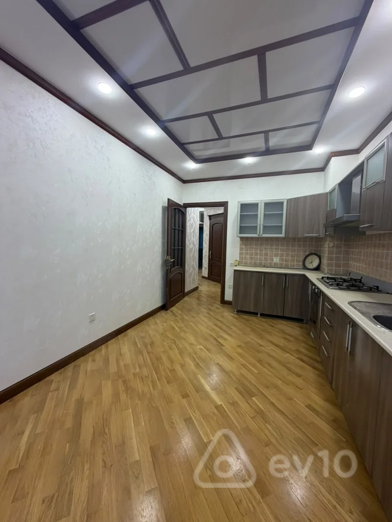 3 otaqlı mənzil, 140 m², Təbriz küçəsi — kirayə — Mənzil, Bakı (5)