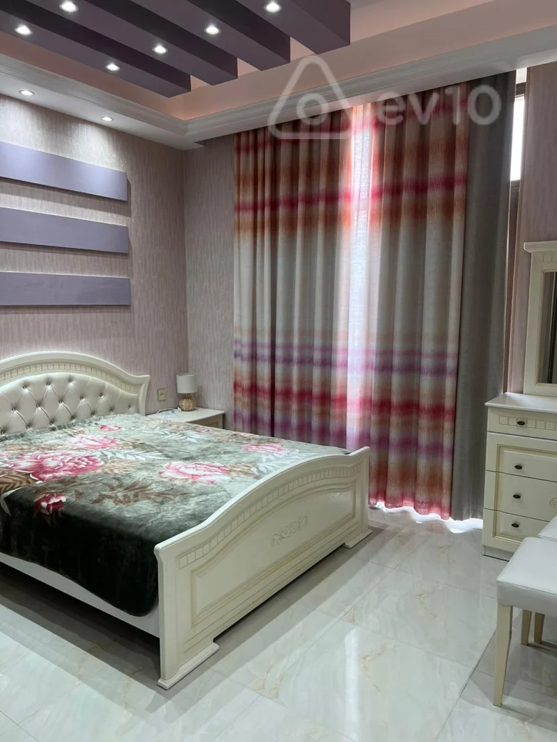 3 otaqlı mənzil, 100 m², Mərkəzi bulvar küç — kirayə — Mənzil, Bakı (10)