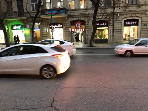Satılır obyekt 100 m² — Bakı
