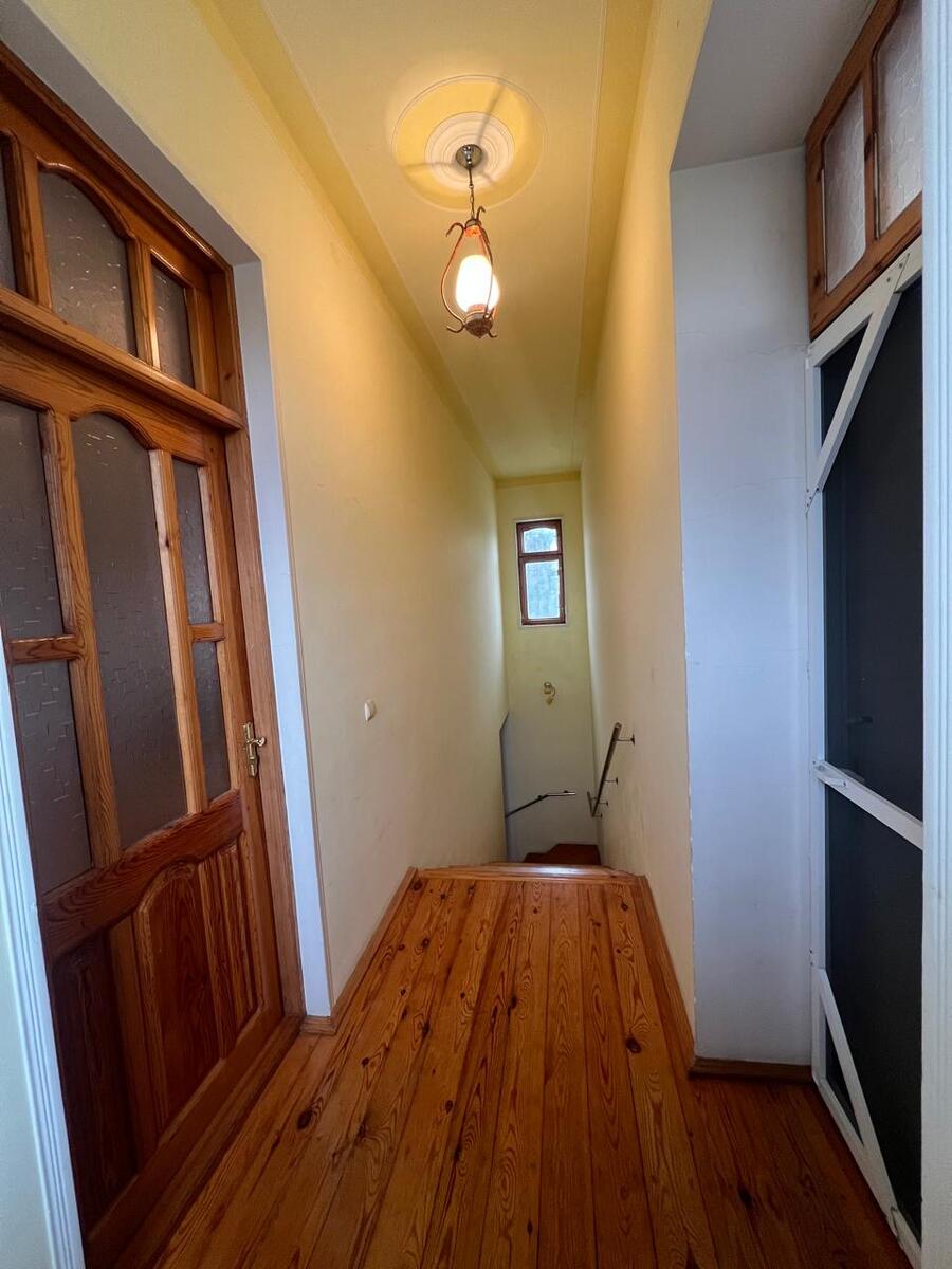 Satılır 4 otaqlı həyət evi/bağ evi 250 m² — Ev, villa, Bakı (12)