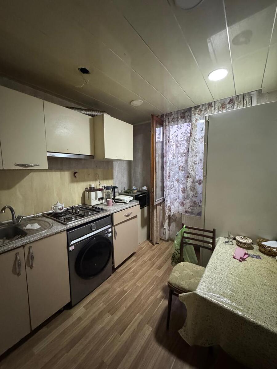 Satılır 2 otaqlı köhnə tikili 58 m² — Mənzil, Bakı (7)