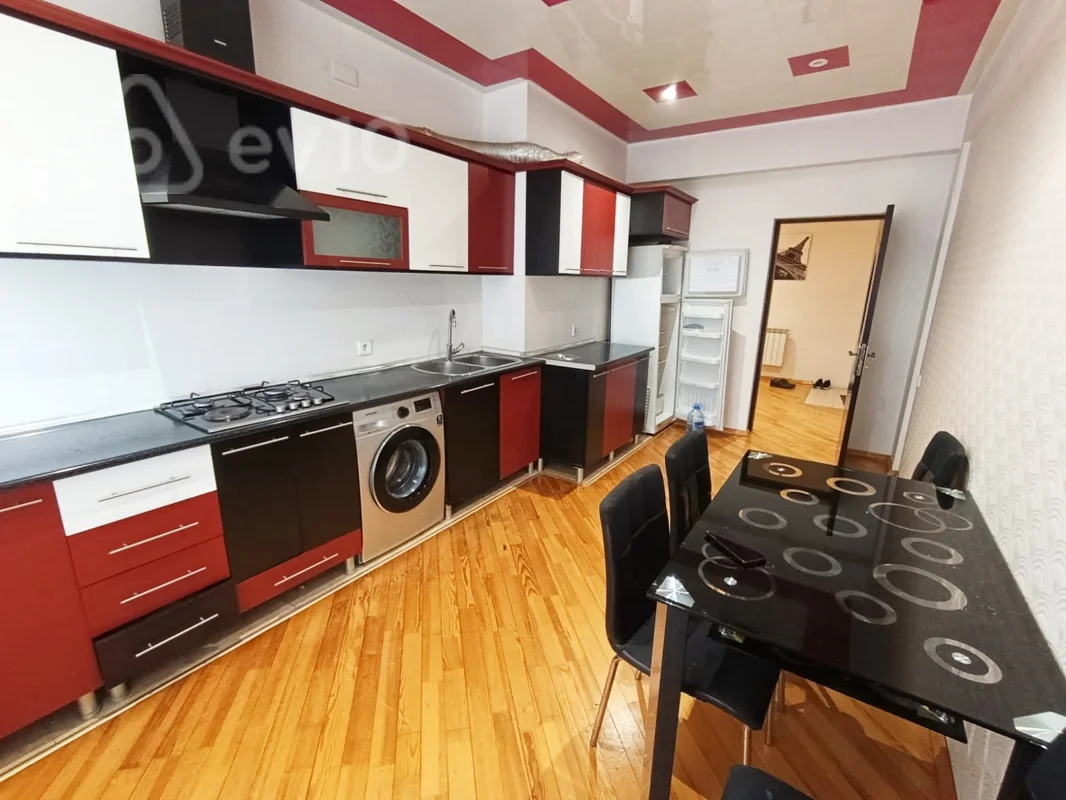2 otaqlı mənzil, 85 m², Məhəmməd Xiyabani — kirayə — Bakı