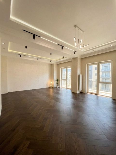 Satılır 3 otaqlı yeni tikili 145 m² — Bakı