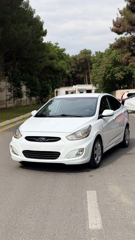 Hyundai Accent, 1.4 L, 2013 il, 150 000 km — Avtomobillər, Bakı (2)
