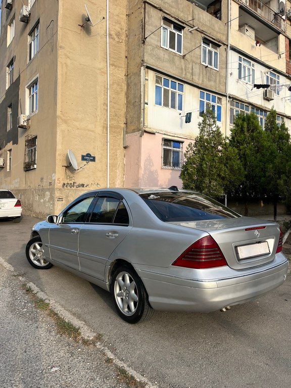 Mercedes C 240, 2.6 L, 2002 il, 235 459 km — Avtomobillər, Sumqayıt (2)