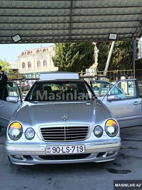 Mercedes W210, 2000 il — Bakı