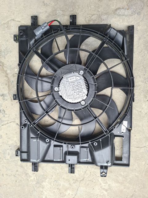 Məhsul: Avtomobil üçün radiator soyutma ventilyatoru (elektrik — Bakı