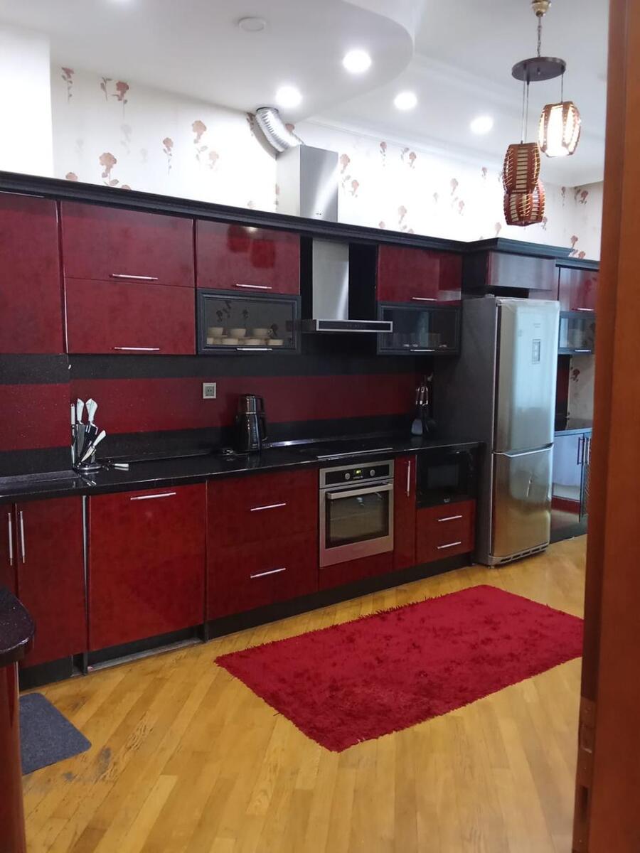 İcarəyə verilir 4 otaqlı yeni tikili 200 m² — Mənzil, Bakı (6)