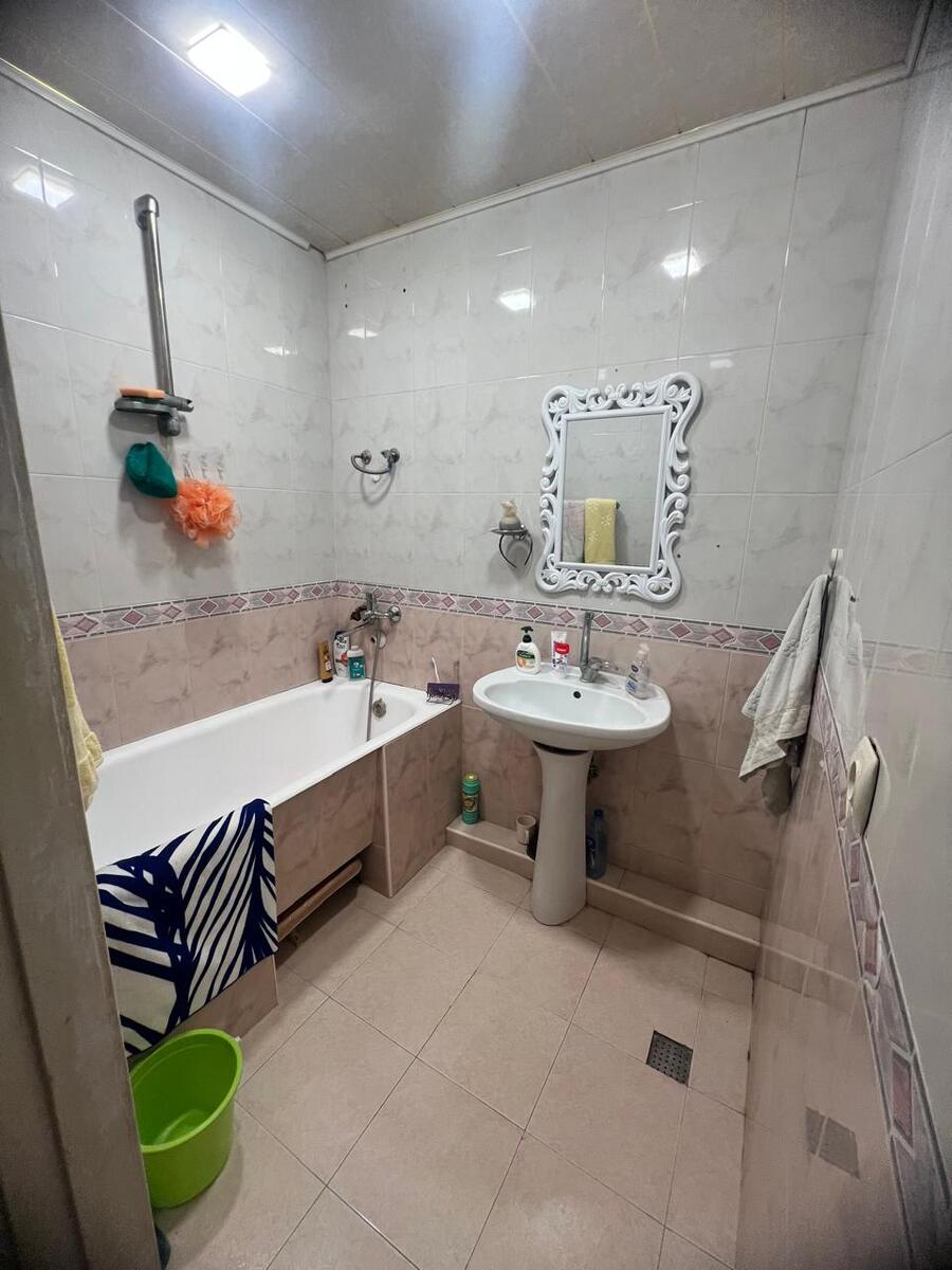 Satılır 2 otaqlı köhnə tikili 63 m² — Mənzil, Bakı (9)