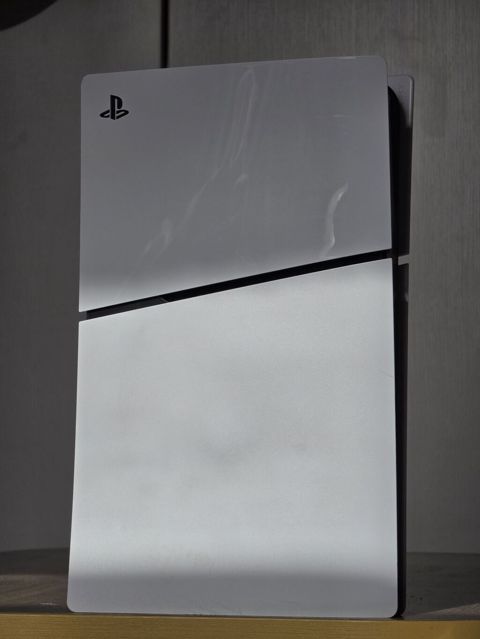 PlayStation 5 Slim satılır. Konsol çox az istifadə olunub və əla — Gəncə