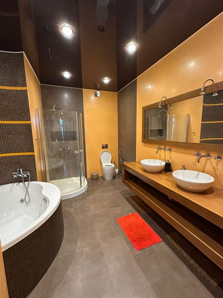 İcarəyə verilir 4 otaqlı yeni tikili 260 m² — Mənzil, Bakı (7)