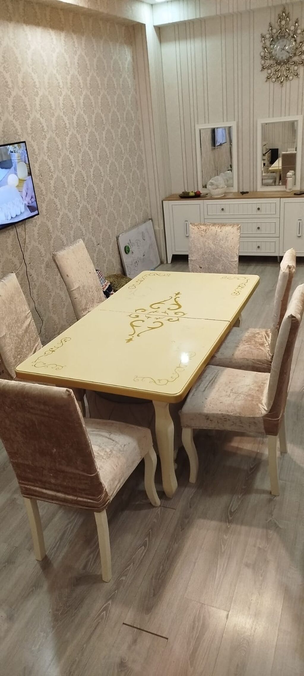 Qonaq otağı üçün, İşlənmiş, Açılan, Dördbucaq masa, 6 stul — Masalar və stullar, Bakı