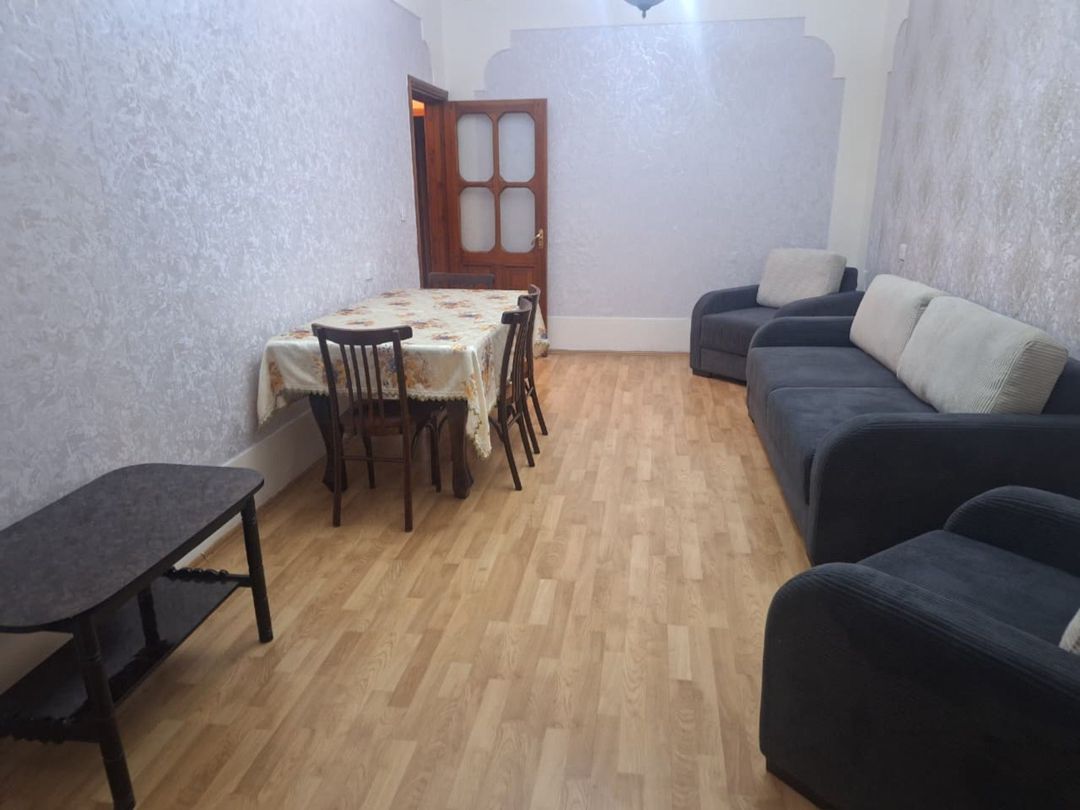 İcarəyə verilir 3 otaqlı köhnə tikili 110 m² — Mənzil, Bakı (2)