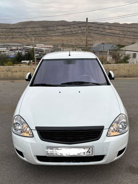 Lada (VAZ) Priora, 1.6 L, 2012 il, 320 000 km — Salyan