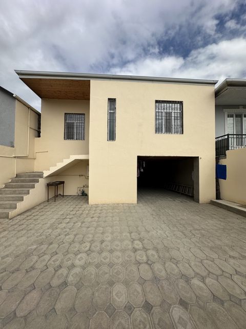 Satılır 7 otaqlı həyət evi/bağ evi 155 m² — Bakı