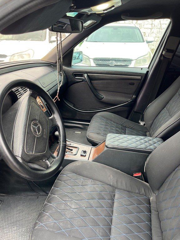 Mercedes C 200, 2.0 L, 2000 il, 694 000 km 77-VR-437 — Avtomobillər, Xırdalan (5)