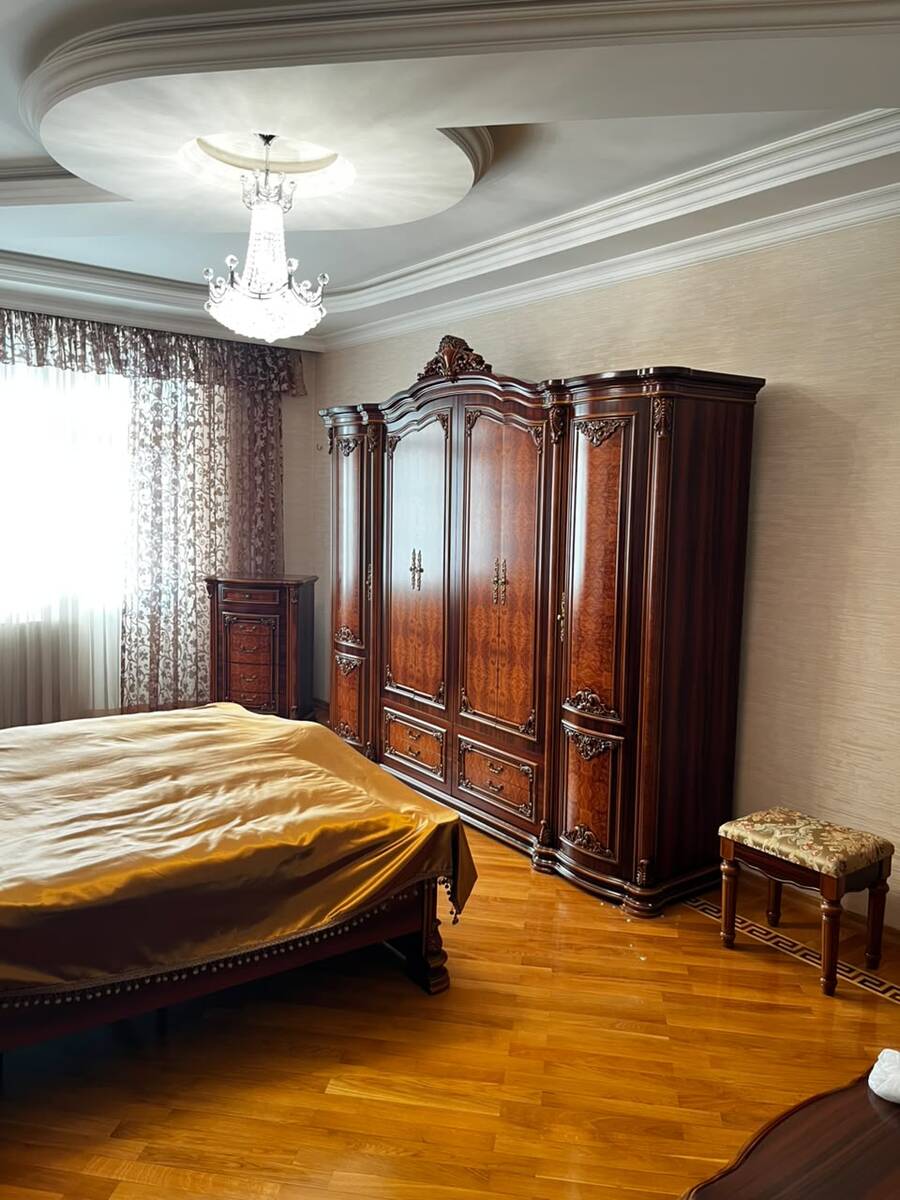 Satılır 4 otaqlı yeni tikili 220 m² — Mənzil, Bakı (9)