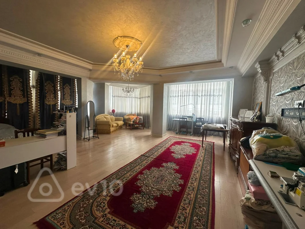 4 otaqlı mənzil, 180 m², Zahid Xəlilov — Bakı