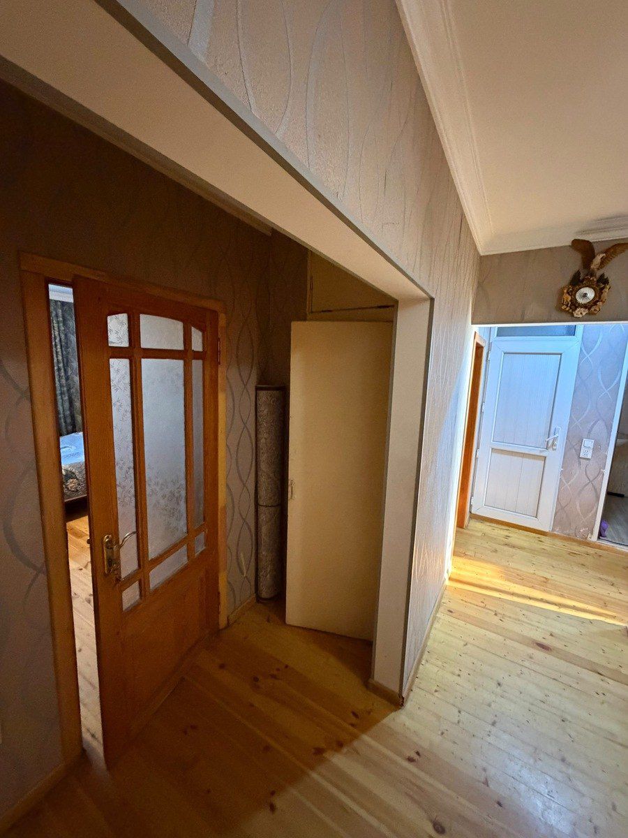 Satılır 4 otaqlı köhnə tikili 100 m² — Mənzil, Bakı (6)