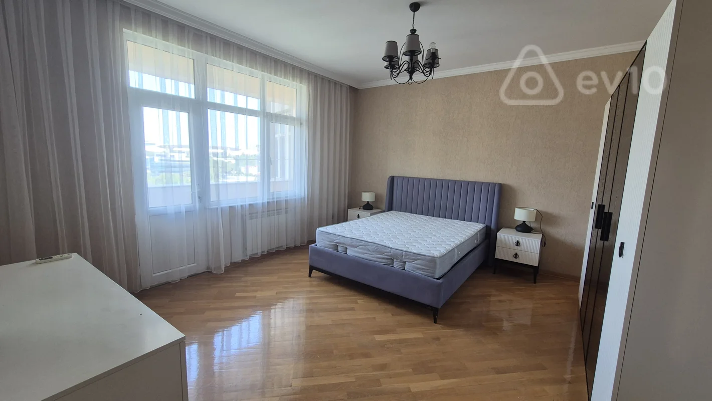 3 otaqlı mənzil, 157.1 m², Təbriz küçəsi — kirayə — Mənzil, Bakı (3)