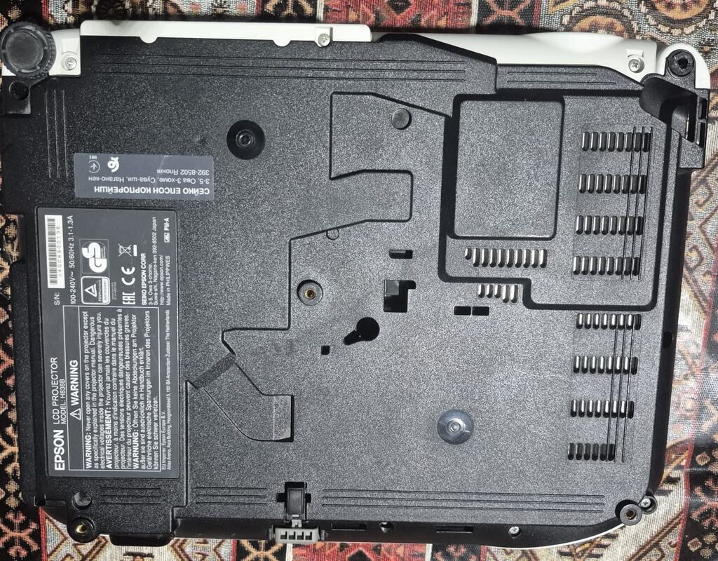 Epson EB-S400 proyektor - 3LCD texnologiyası ilə parlaq və təbii — Proyekterlər, Bakı (4)