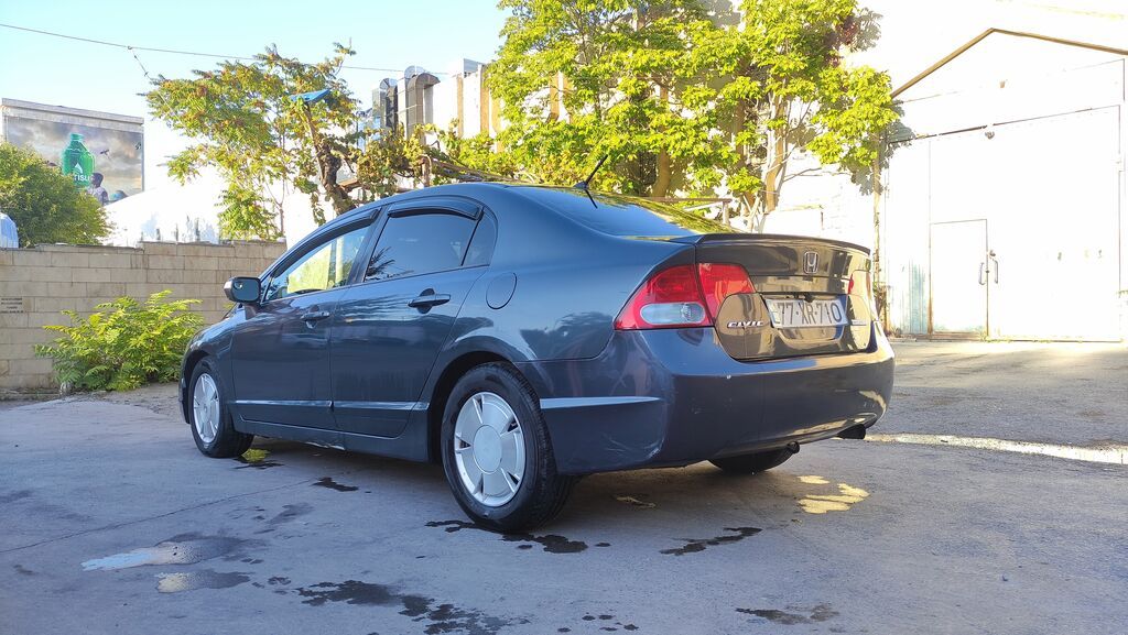 Honda Civic: 1.3 l 2006 il Sedan 77-XR-710 — Avtomobillər, Bakı (2)