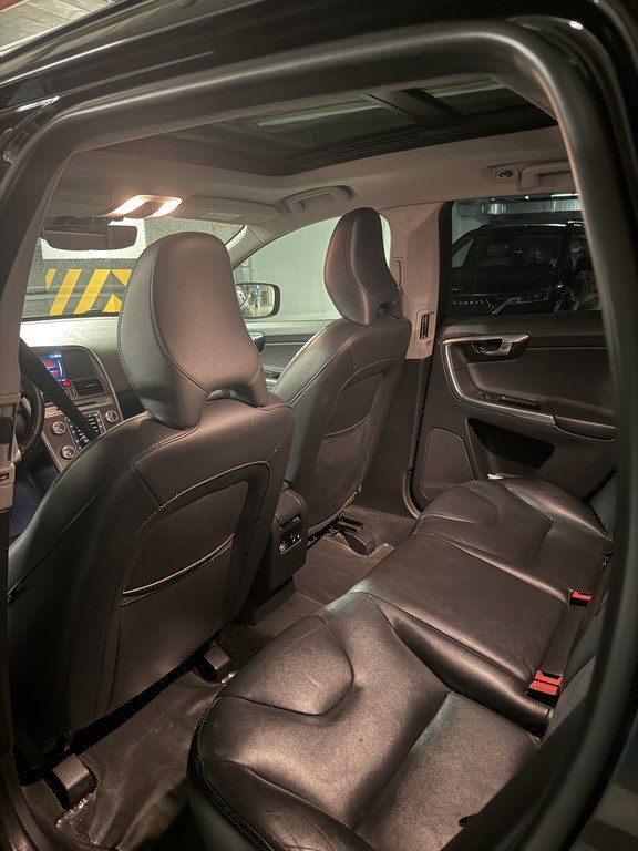 Volvo XC60, 3.0 L, 2016 il, 159 000 km 99-XP-686 — Avtomobillər, Bakı (11)