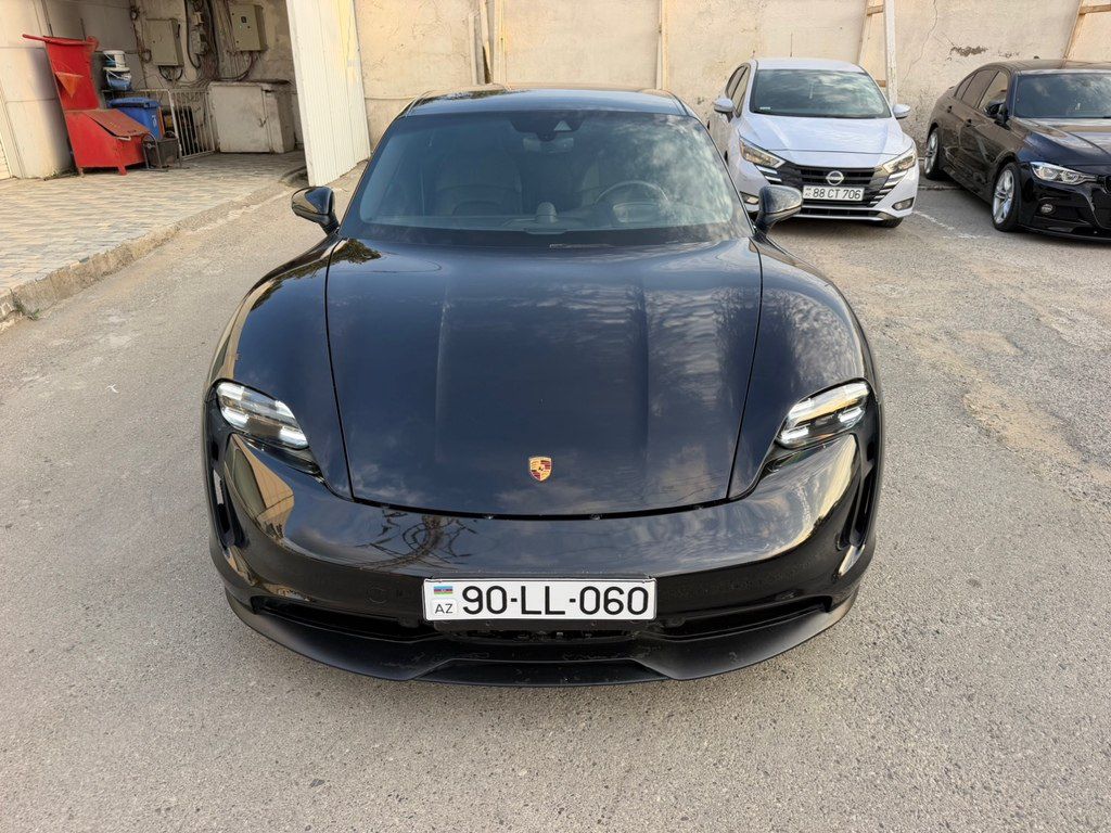 Porsche Taycan, 79.2 kWh, 2022 il, 7 000 km 90-LL-060 — Avtomobillər, Bakı (11)