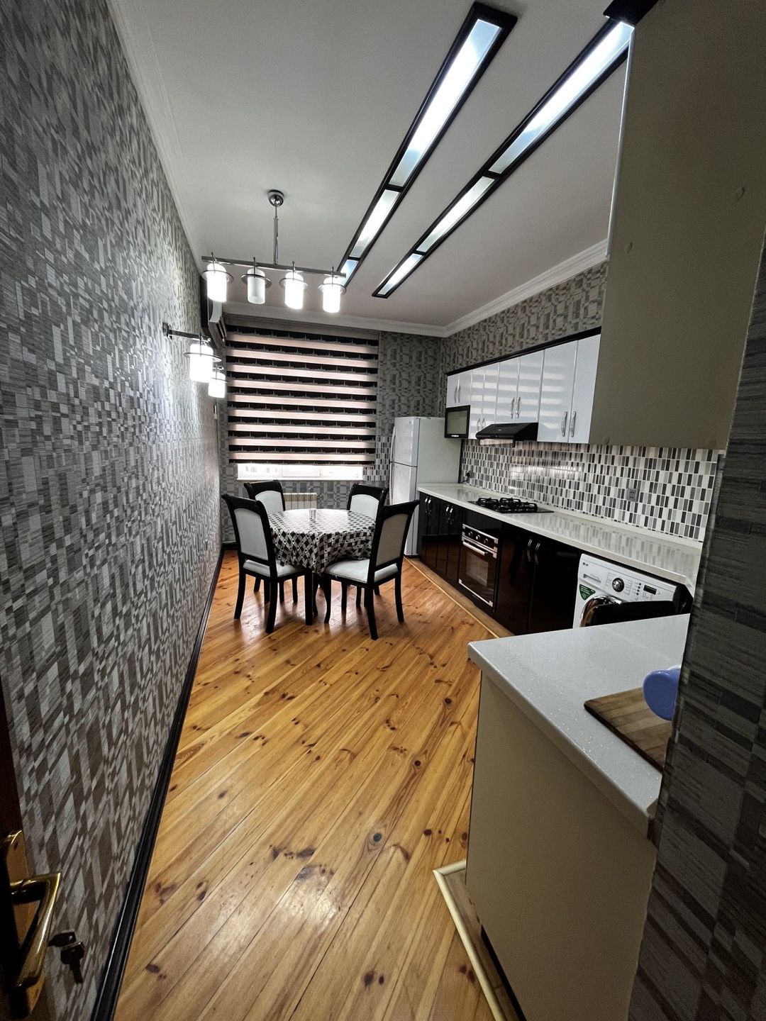İcarəyə verilir 4 otaqlı yeni tikili 150 m² — Mənzil, Bakı (6)