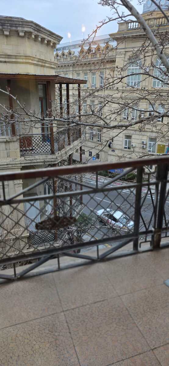 İcarəyə verilir 2 otaqlı köhnə tikili 80 m² — Mənzil, Bakı (3)