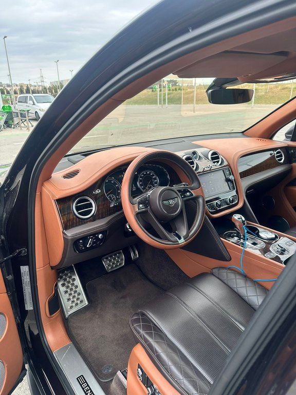 Bentley Bentayga, 6.0 L, 2016 il, 99 628 km 77-TO-277 — Avtomobillər, Bakı (6)