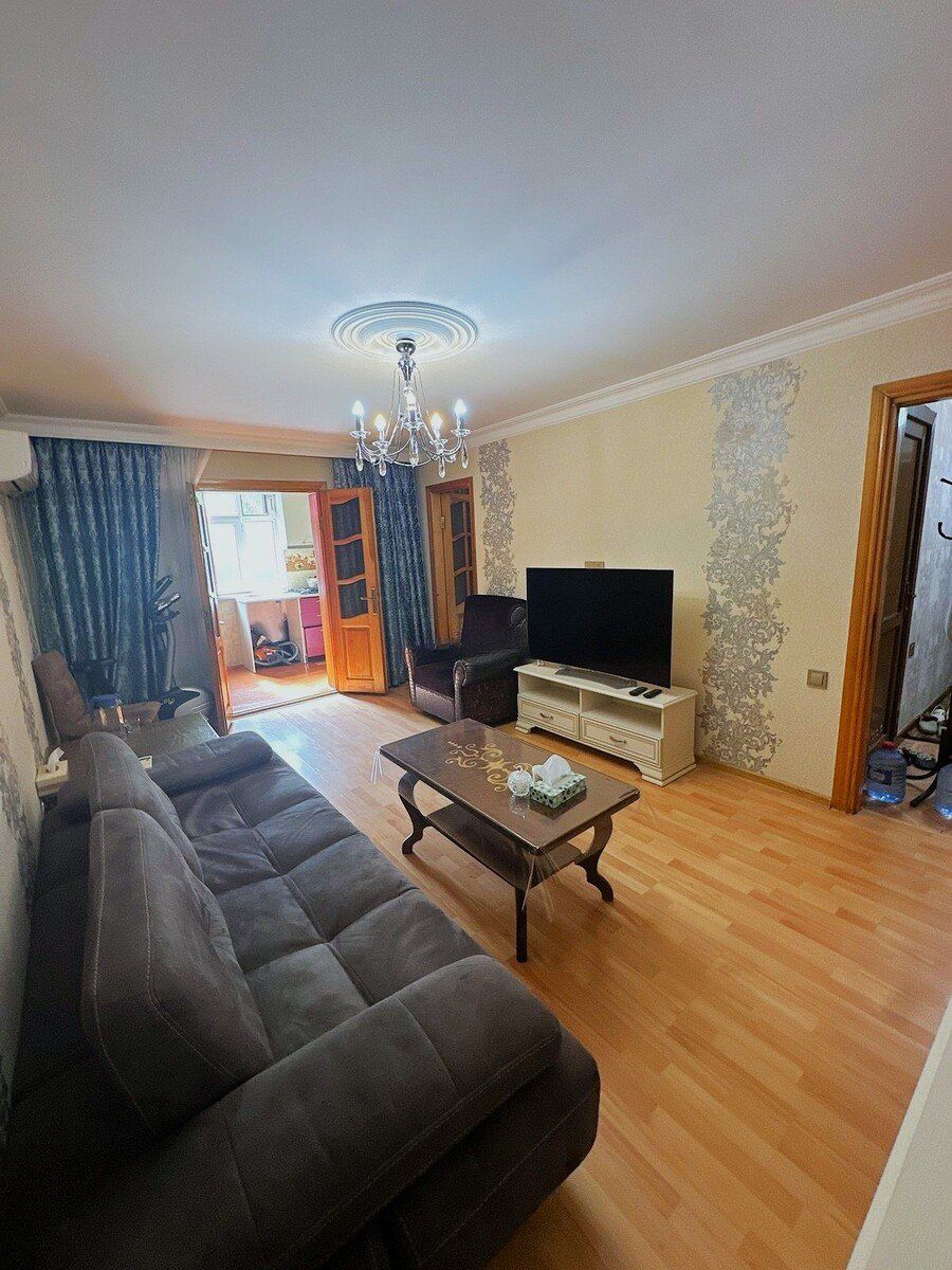 Satılır 3 otaqlı köhnə tikili 60 m² — Mənzil, Bakı