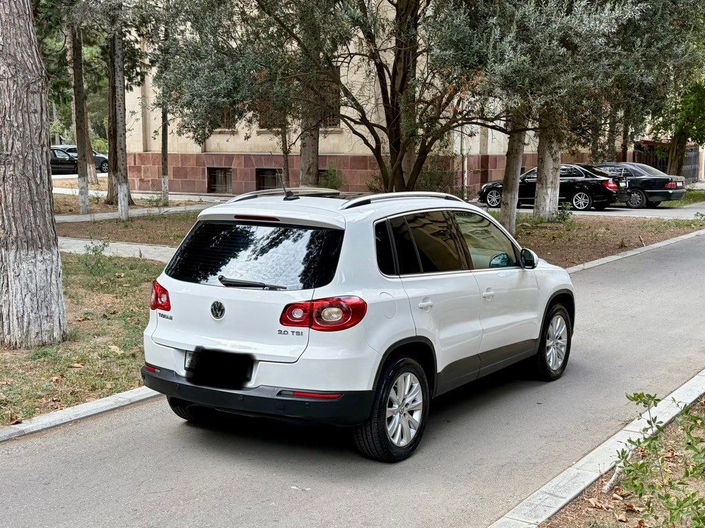 Volkswagen Tiguan, 2.0 L, 2011 il, 182 523 km — Avtomobillər, Bakı (7)
