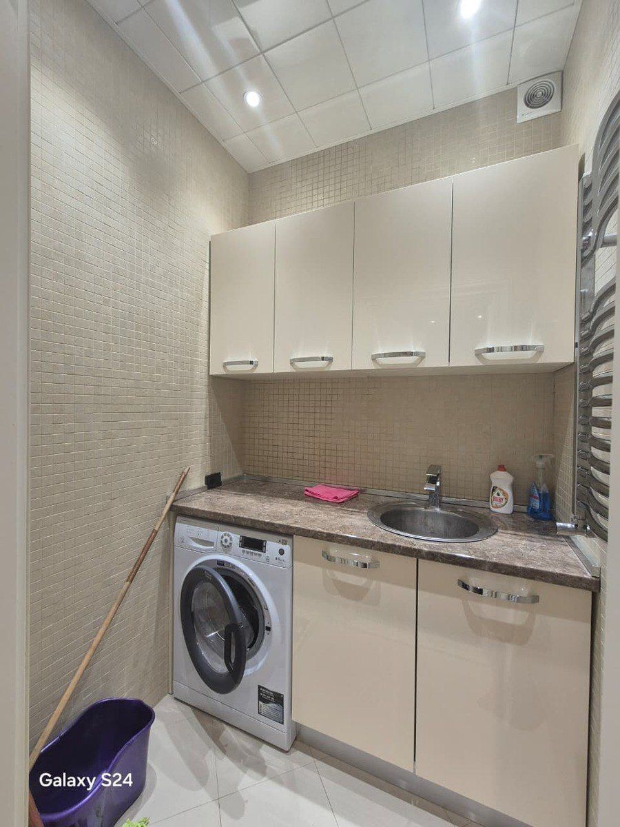 Satılır 4 otaqlı yeni tikili 200 m² — Mənzil, Bakı (12)