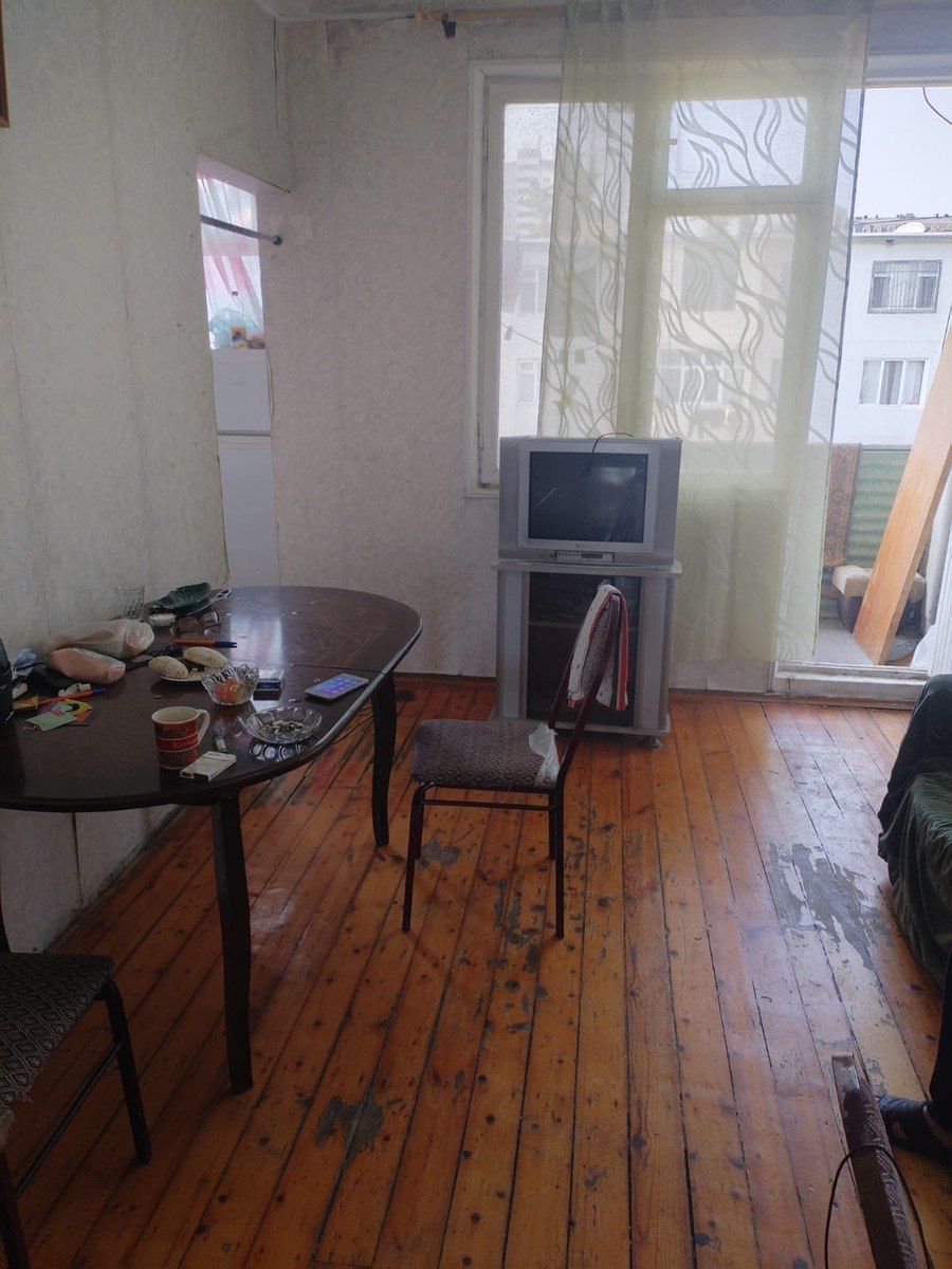Satılır 2 otaqlı köhnə tikili 55 m² — Mənzil, Bakı (2)