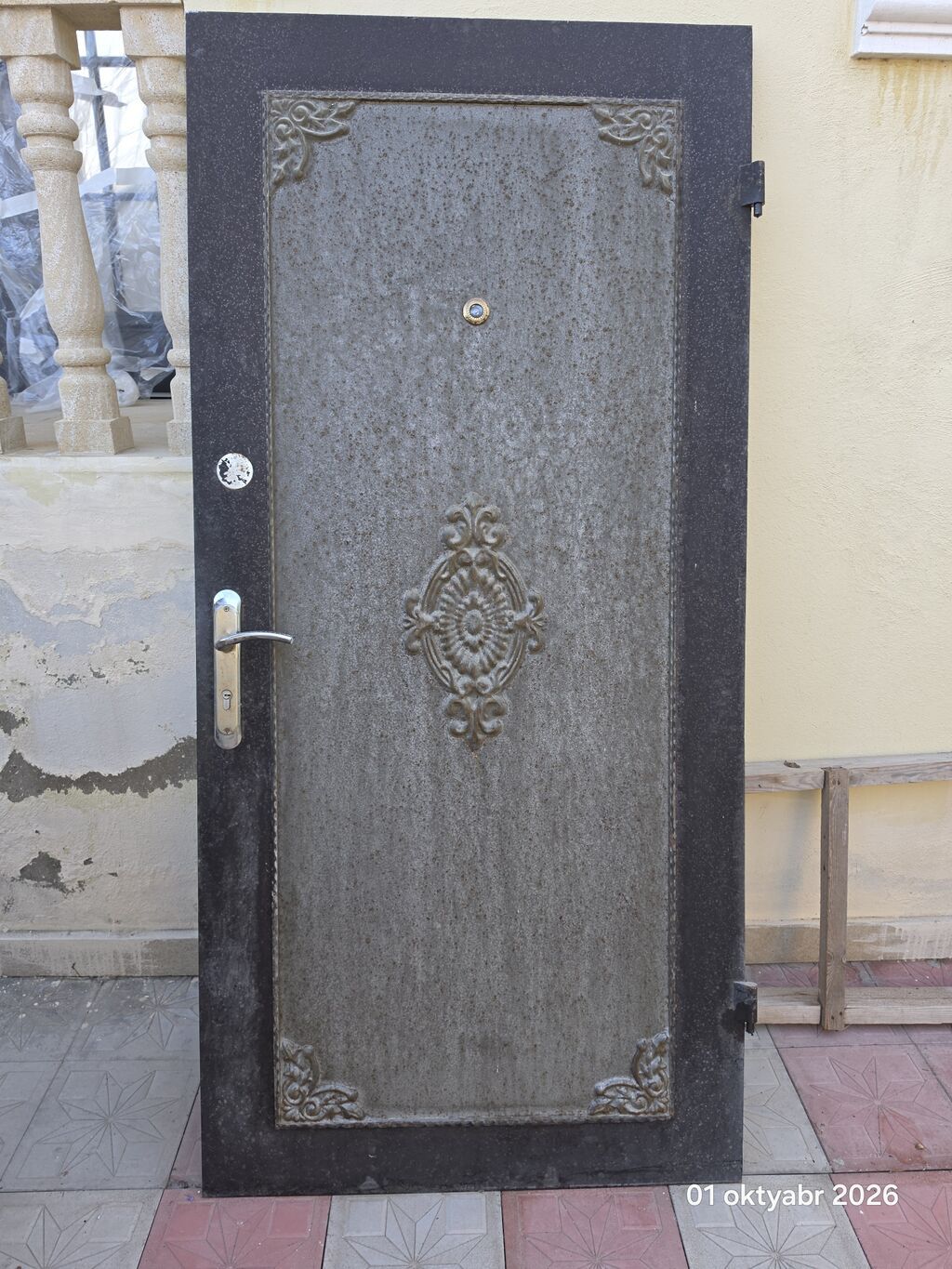 Metall giriş qapısı və çərçivəsi - Material: qalın metal konstruksiya — Pəncərələr, qapılar, balkonlar, Bakı (2)