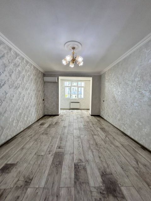 Satılır 2 otaqlı köhnə tikili 65 m² — Bakı
