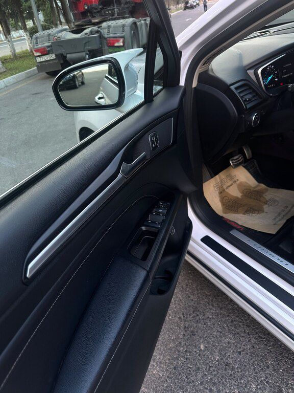 Ford Fusion (North America), 2.0 L, 7.6 kWh, 2017 il, 168 000 km — Avtomobillər, Bakı (12)