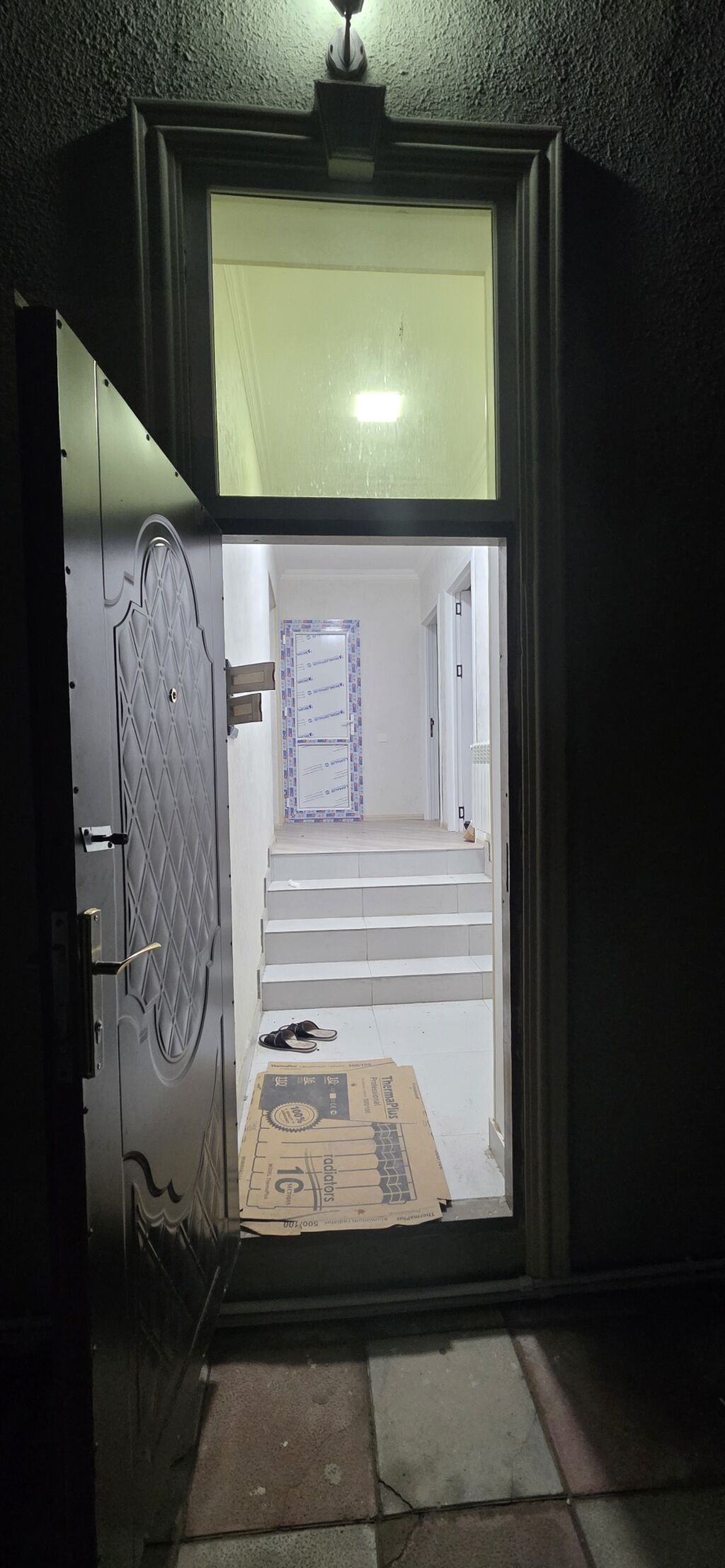 20 ci sahe Dunya market Gence tendirinin arxasında yola yaxın 2 otag 1 — Ev, villa, Bakı (2)