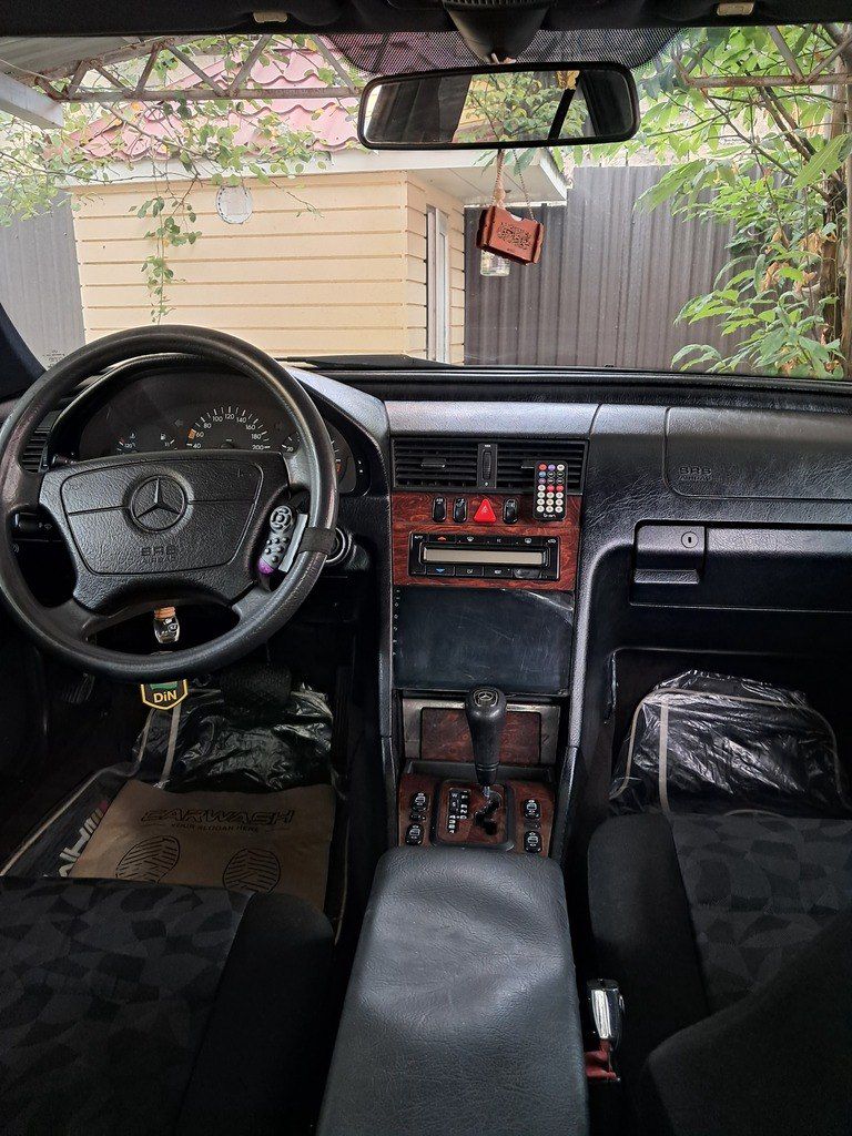 Mercedes C 200, 2.0 L, 1998 il, 245 000 km — Avtomobillər, Qəbələ (8)