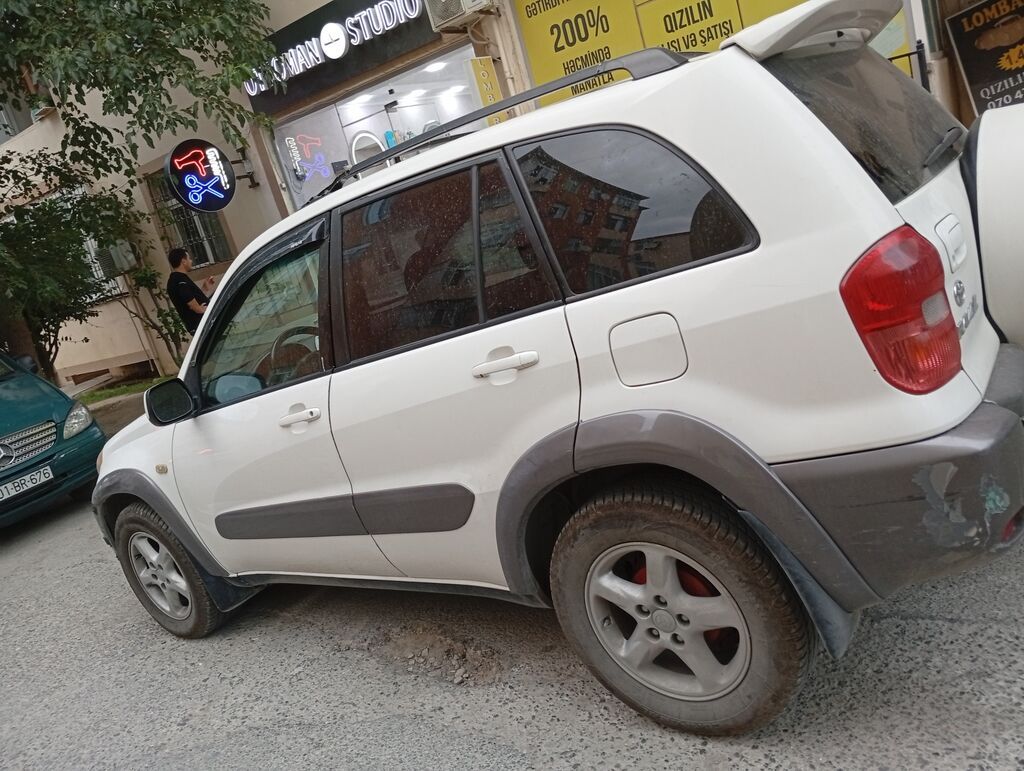 Toyota RAV4: 2 l 2001 il Krossover 01-BR-676 — Avtomobillər, Masazır (4)