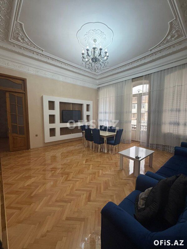 Köhnə tikili Kirayə Verilir Səbail r., Sahil m., 3 otaq, 150 m² — Mənzil, Bakı