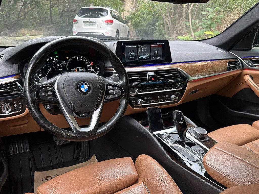 BMW 530e, 2.0 L, 12 kWh, 2018 il, 180 000 km — Avtomobillər, Bakı (8)