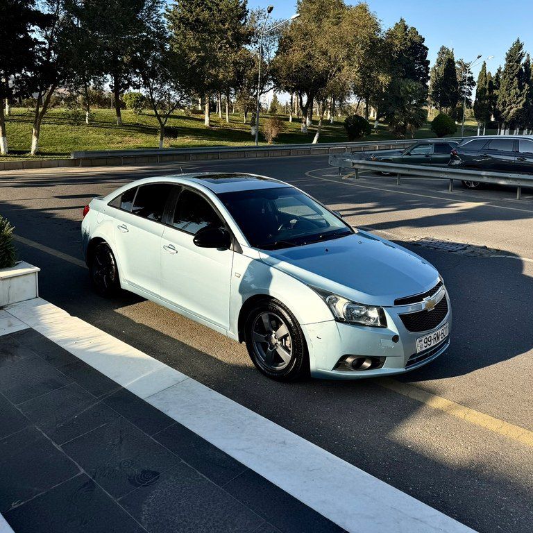 Chevrolet Cruze, 1.8 L, 2011 il, 330 000 km 99-RM-601 — Avtomobillər, Bakı (2)