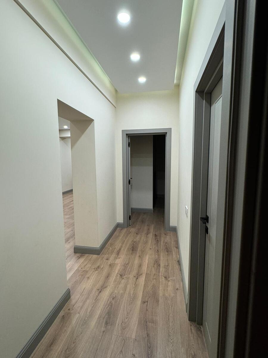 Satılır 4 otaqlı yeni tikili 180 m² — Mənzil, Bakı (10)