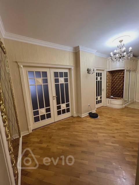 3 otaqlı mənzil, 137 m², Xətai M — kirayə — Məlahət x.