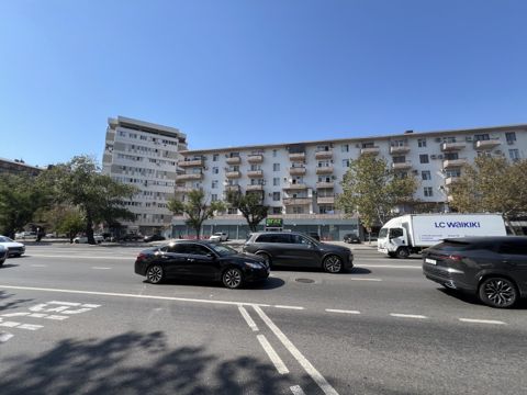 Satılır 2 otaqlı köhnə tikili 60 m² — Bakı