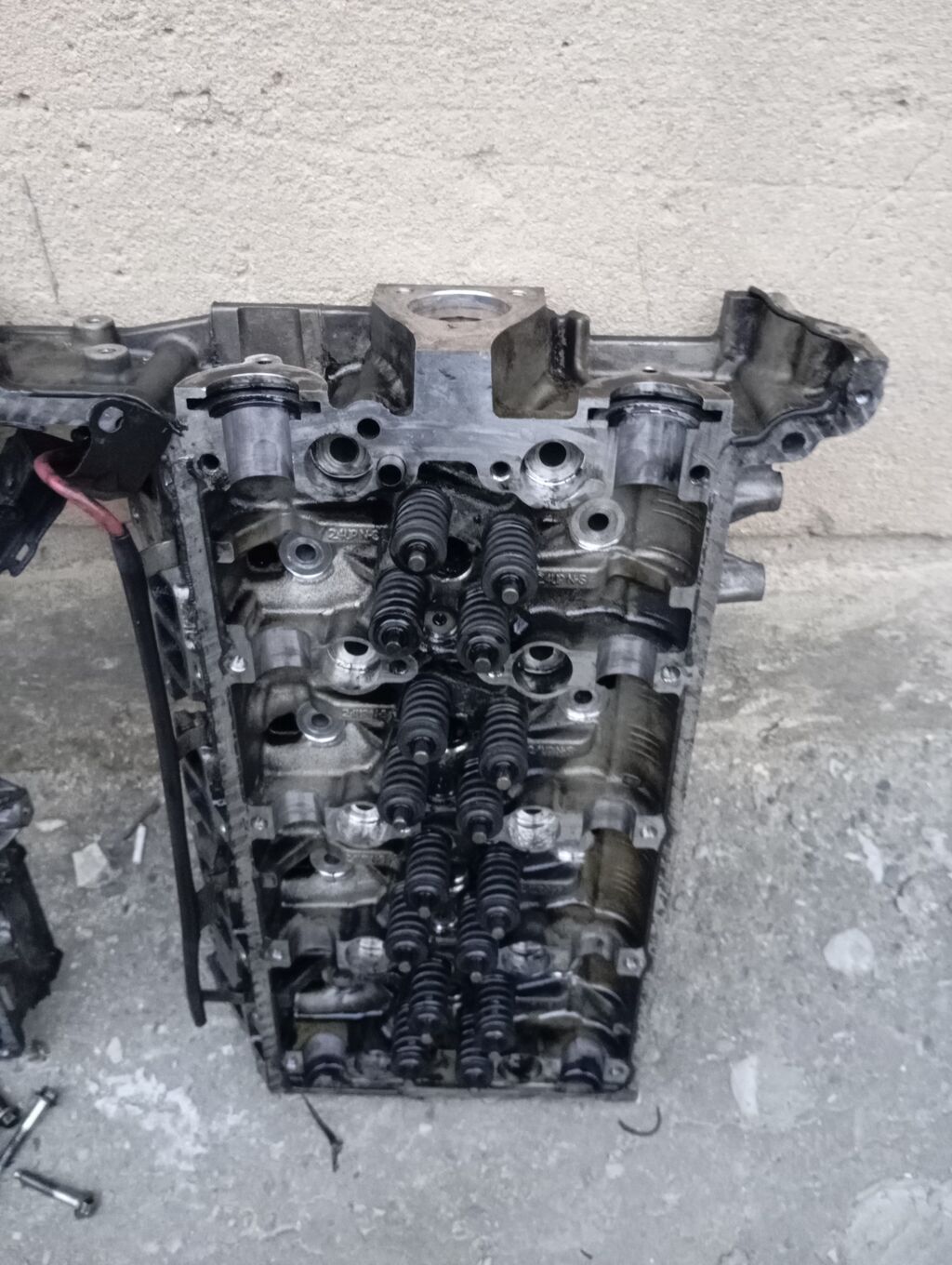 Məhsul: Mühərrik silindr başlığı komplekti (Dohc) Tərkib: - 16 — Mühərriklər, Bakı (2)