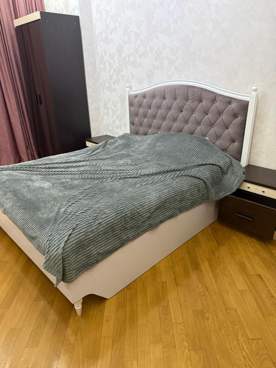 İcarəyə verilir 4 otaqlı yeni tikili 200 m² — Mənzil, Bakı (10)