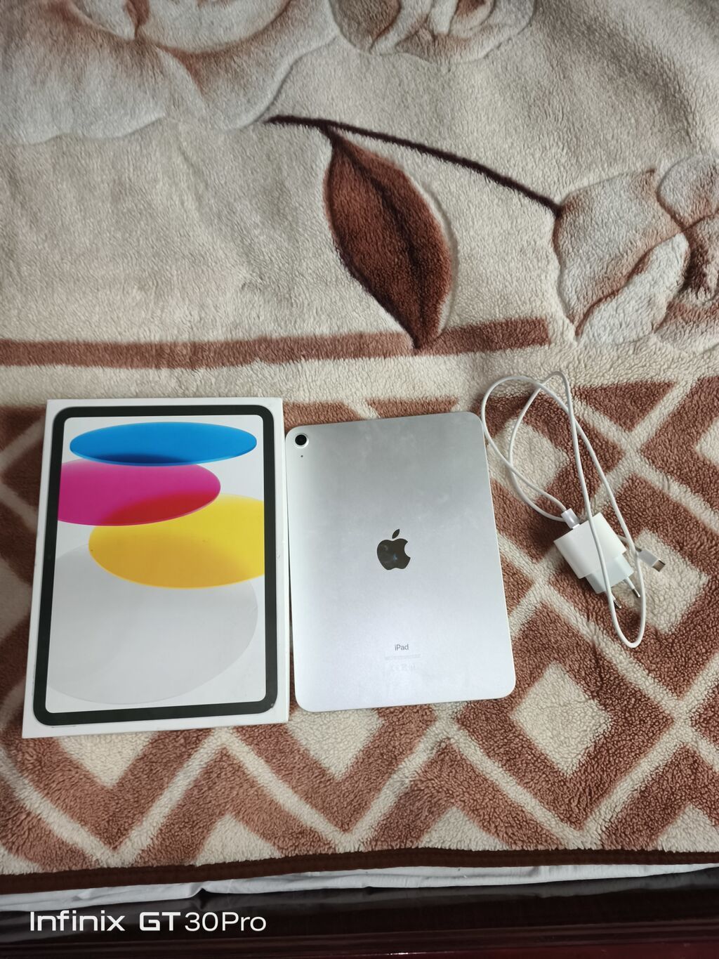 İşlənmiş Apple iPad 10 (2022), 10,9", 64 GB, Ödənişli çatdırılma — Apple, Gəncə